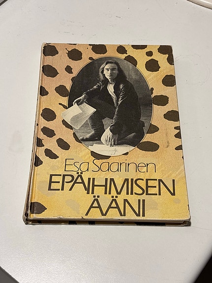 Esa Saarinen: Epäihmisen ääni