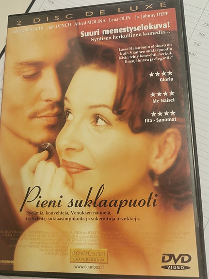 Pieni suklaapuoti / Chocolat DVD-elokuva