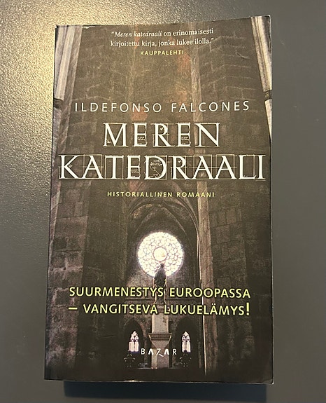 Kirja Meren Katedraali