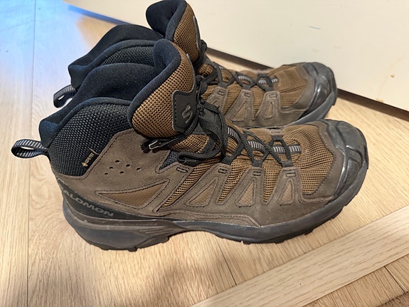 Salomon Gore-Tex talvikengät koko 45 ruskea