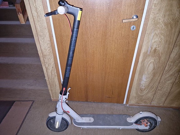 Xiaomi Mi Electric Scooter 3 sähköpotkulauta