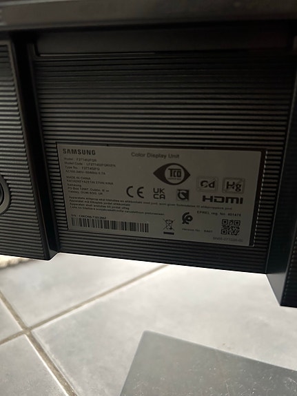 Samsung näyttö HDMI-liitännällä