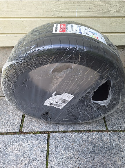 Kumho Ecsta Sport S PS 72 225/40 18