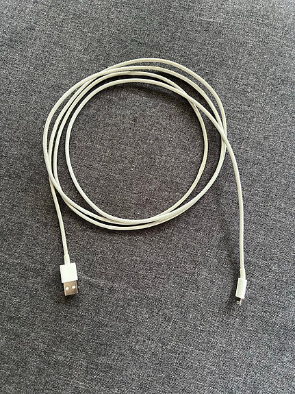 Apple Lightning USB -latauskaapeli 2m