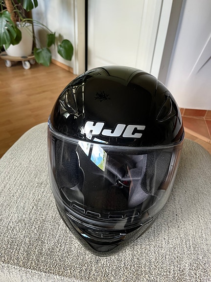 HJC kypärä