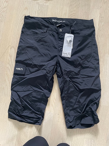 Halti uv shortsit