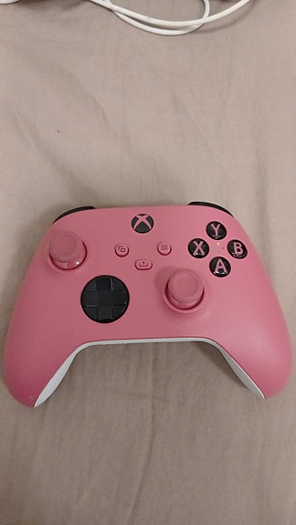 Xbox langaton ohjain ja pelikuulokkeet