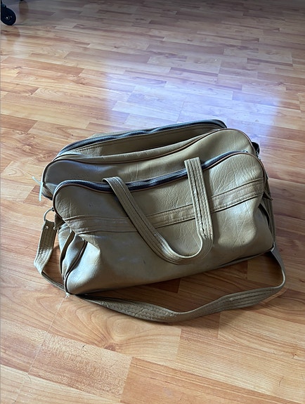 Retro beige olkalaukku / viikonloppulaukku