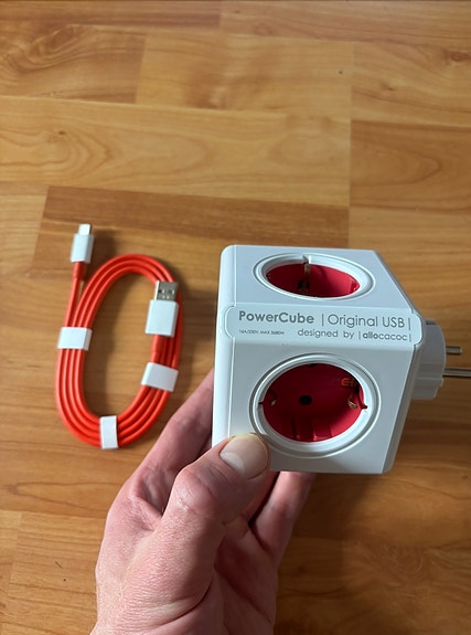 Allocacoc PowerCube Original USB jatkojohto pistorasia