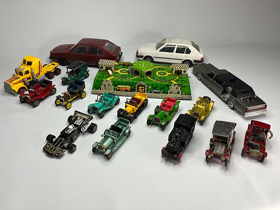 Vintage autoja varaosiksi