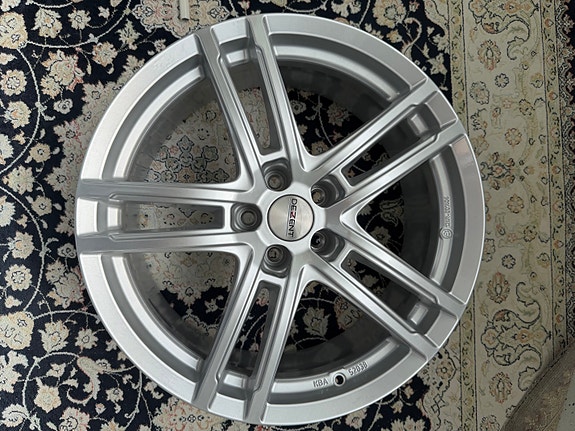 Dezent TZ Silver