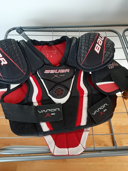 Bauer rintapanssari junior M
