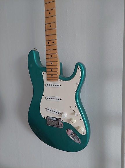 Fender Stratocaster 40th anniversary sähkökitara