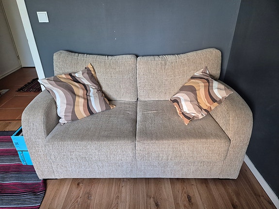Beige sohva