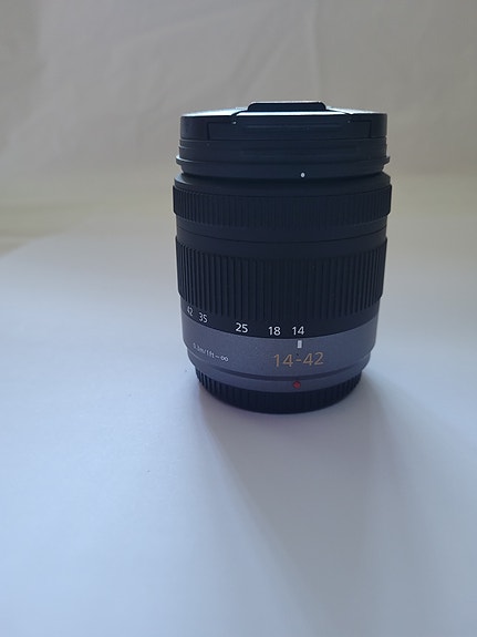 Panasonic Lumix G Vario 14–42mm f/3.5–5.6 ASPH MEGA O.I.S. objektiivi
