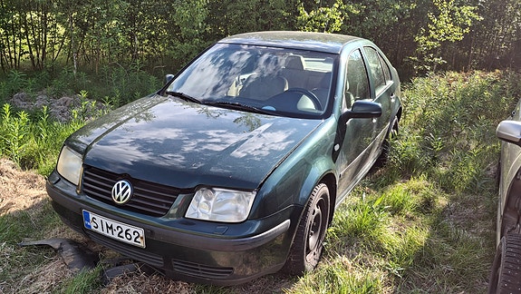 Volkswagen Bora 1.6 osina