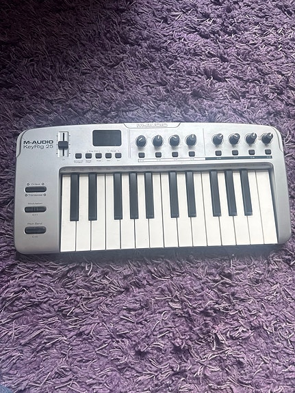 M-Audio KeyRig 25 MIDI-koskettimet