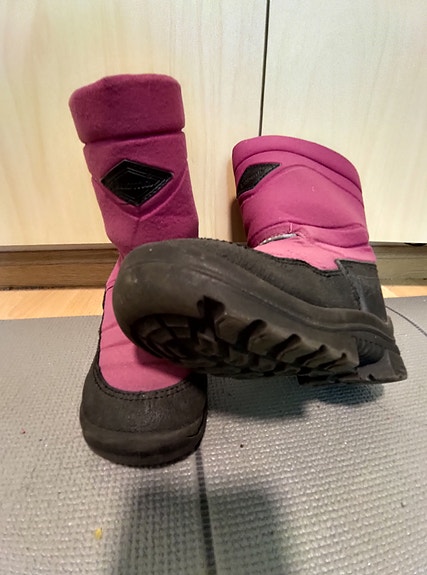 Kuoma pinkki talvikengät koko 29