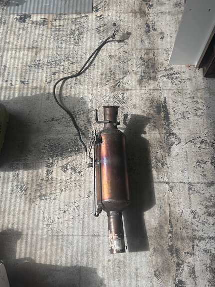 Mercedes-Benz pakokaasun hiukkassuodatin / DPF