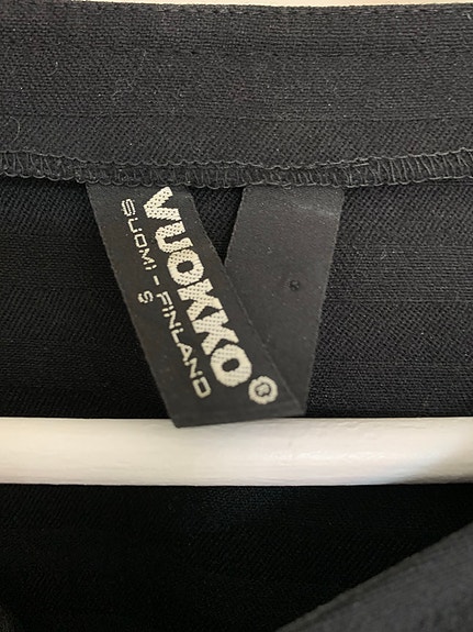 Vuokko Nurmesniemen vintage -mekko, musta/raita