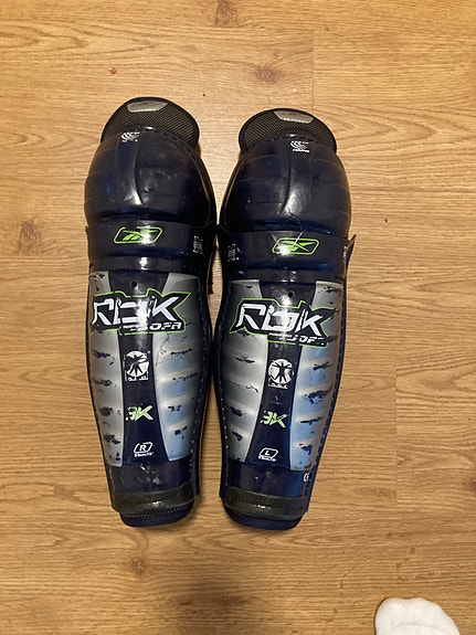 Reebok 3K jääkiekkosäärisuojat 13"