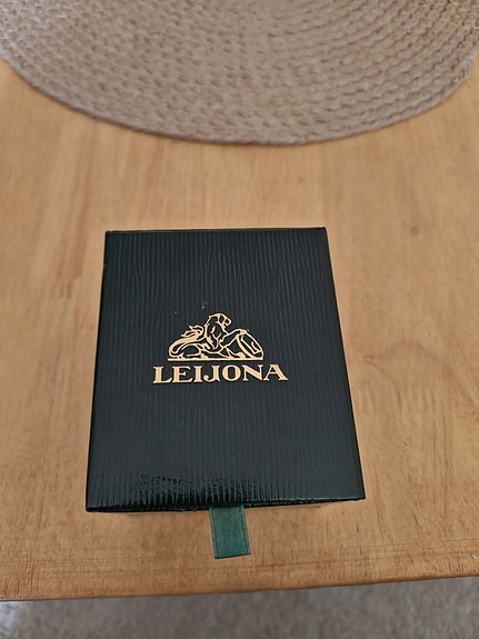 Leijona rannekello