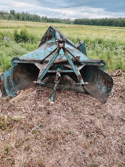 Traktorin lumilinko