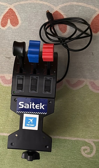 Logitech Saitek Pro Flight Throttle Quadrant -kaasuohjain