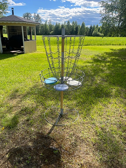 Frisbeegolfkori pihaan tai mökille