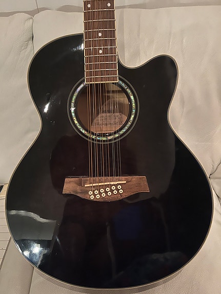 Ibanez 12-kielinen elektroakustinen kitara musta