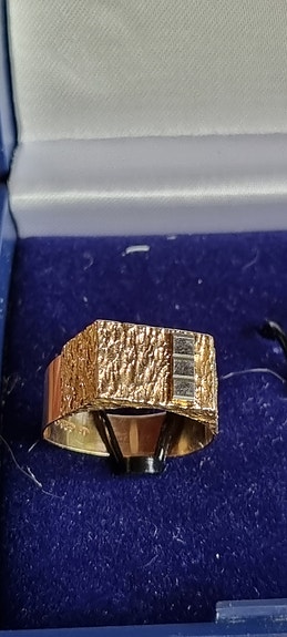 E.E.RAITANEN Sinettisormus,kulta 14K,K.18,5