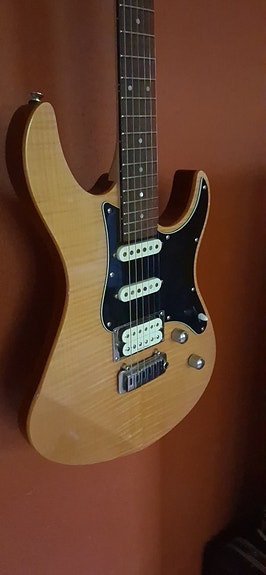 Yamaha Pacifica PAC612V