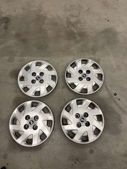 Fiat punto pölykapselit 13”
