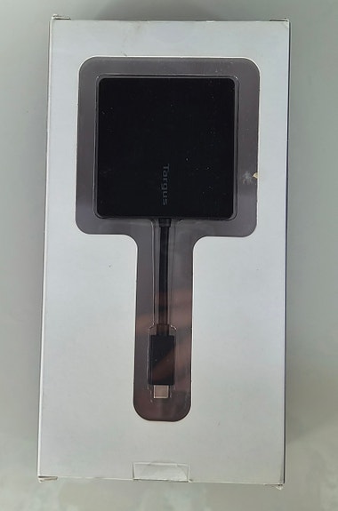 USB-C USB hubi