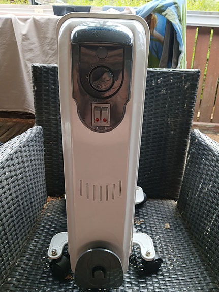 ElectroGEAR öljytäytteinen sähköpatteri 1500W valkoinen