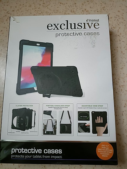 Insmat Exclusive suojakotelo tabletille olkahihnalla, musta