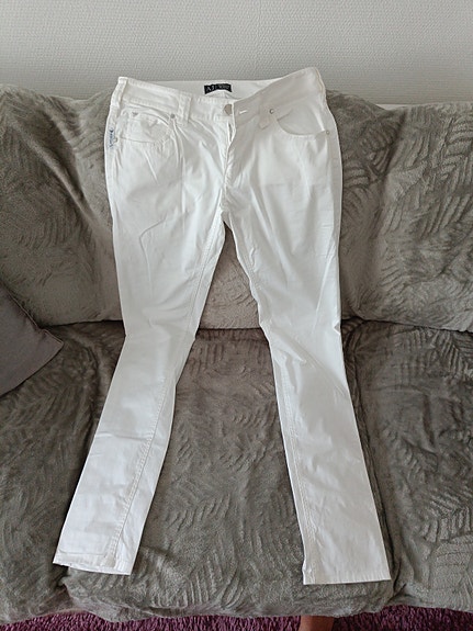 Armani kesähousut 26" (XS?)