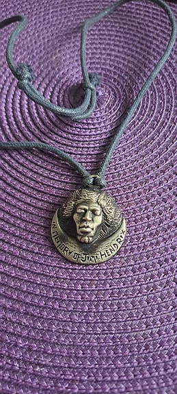 Jimi Hendrix kaulakoru