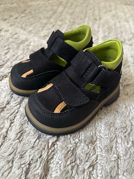 Product image 1 of 8