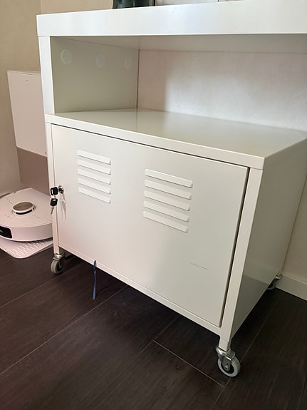 IKEA ps metallinen kaappi