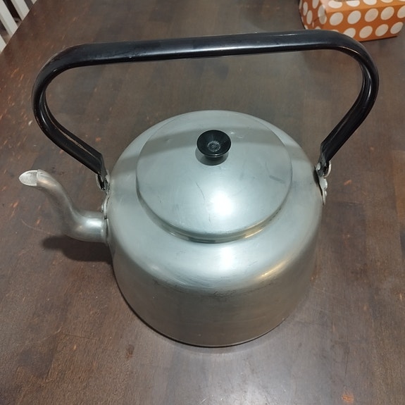 iso 5 L kahvipannu