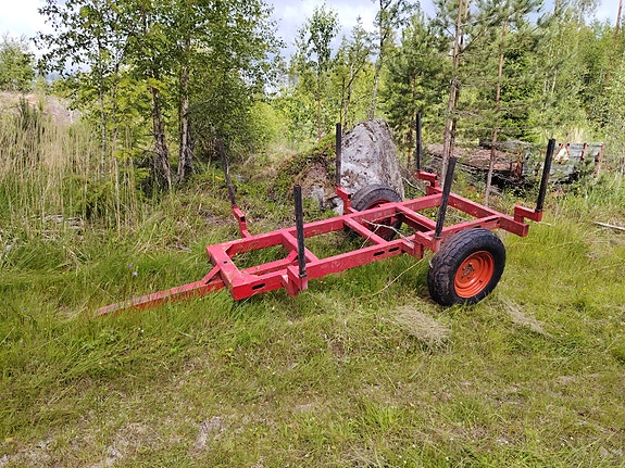 Rankakärry traktoriin