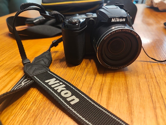 Nikon Coolpix L310 digikamera musta