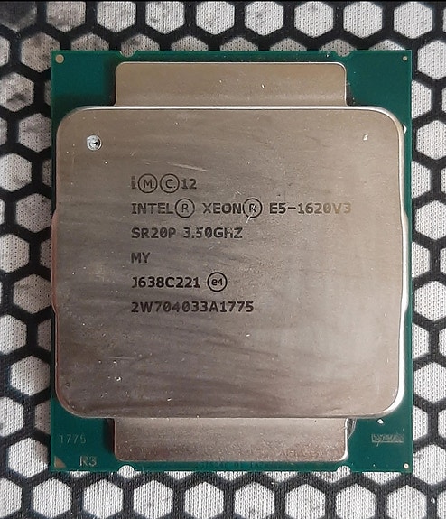 Intel Xeon E5-1620 v3 prosessori 3.5 GHz