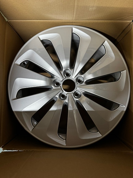 Uusi alkuperäinen Audi Q5 19” OEM-alumiinivanne