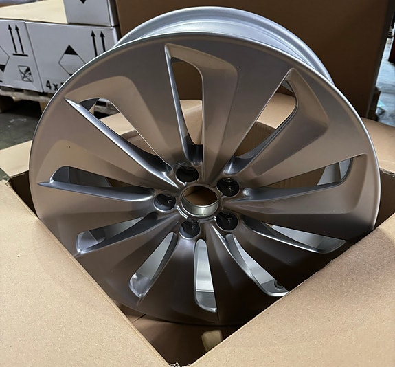 Product image 1 of 8
