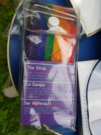 Pride sateenkaari matkalaukkuvyö uusi käyttämätön pride-viikon kunniaksi