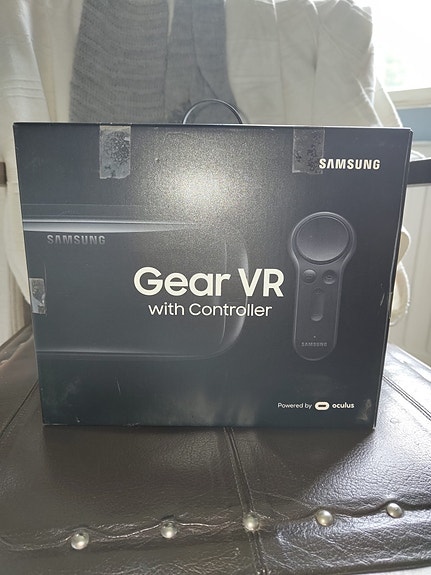 Samsung VR-lasit ja ohjain