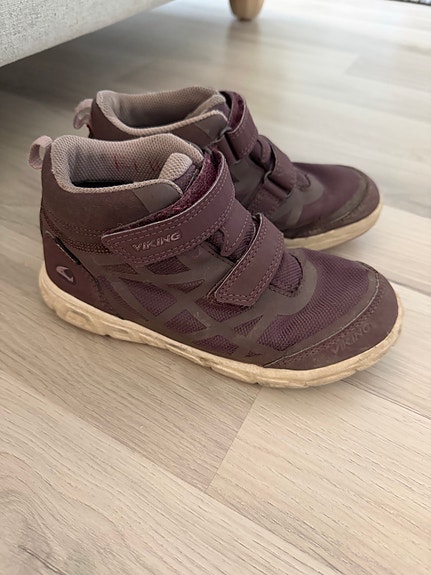 Viking goretex kengät 33