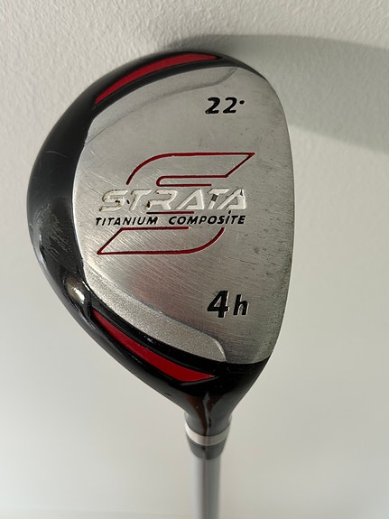 Strata Titanium Composite 4H hybrid 22° golfmaila